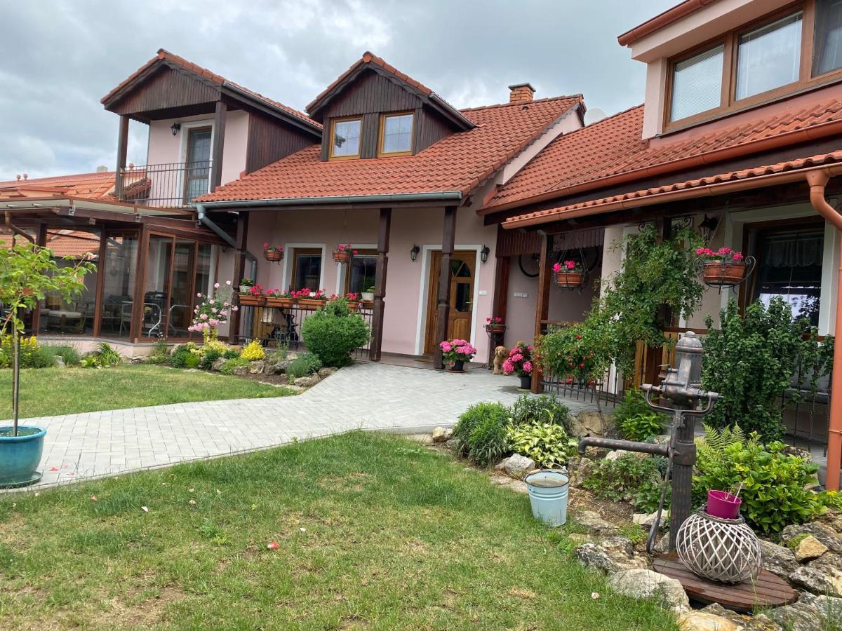 "Na Skale " Apartment In Center, Free Parking Bojnice Exterior photo